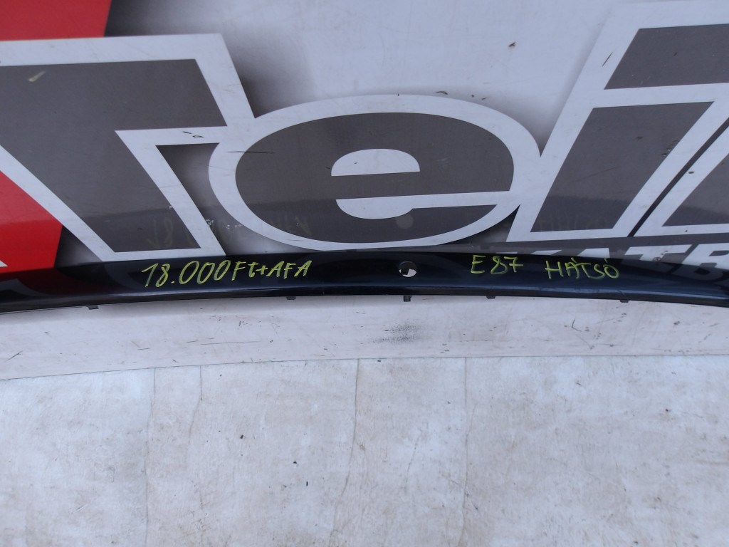 [GYÁRI BONTOTT] BMW HÁTSÓ LÖKHÁRÍTÓ DÍSZLÉC | 1-ES E87  3. kép